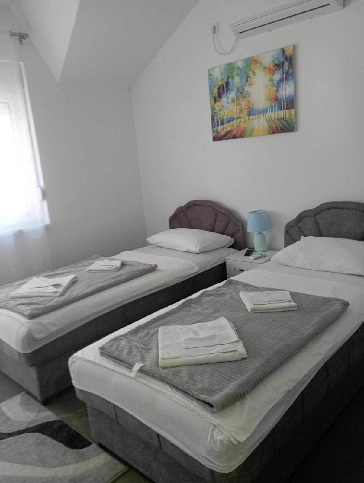 Apartmani Marija Vrdnik Exterior photo